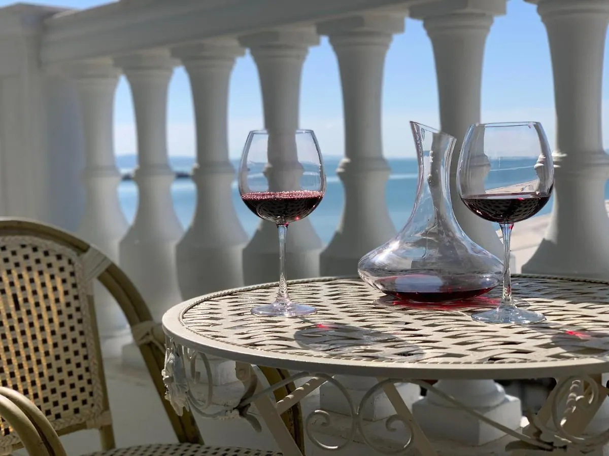 Iliad Hotel Δυρράχιο