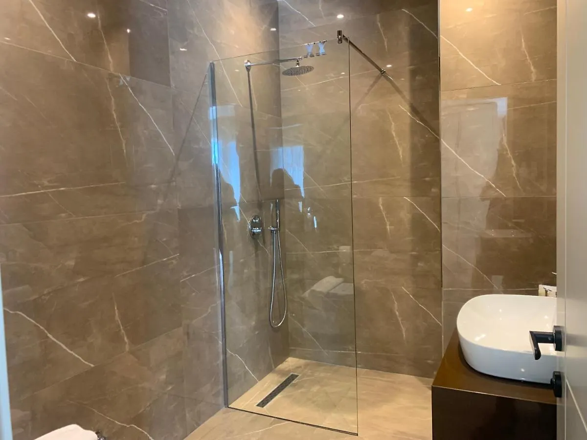 Iliad Hotel Dıraç